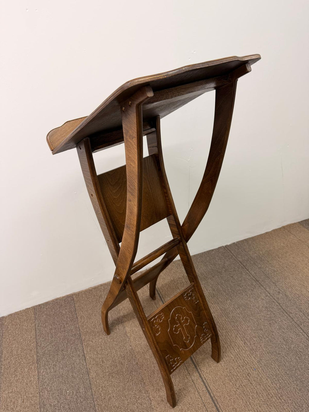 Wooden Icon Stand (Analogion)